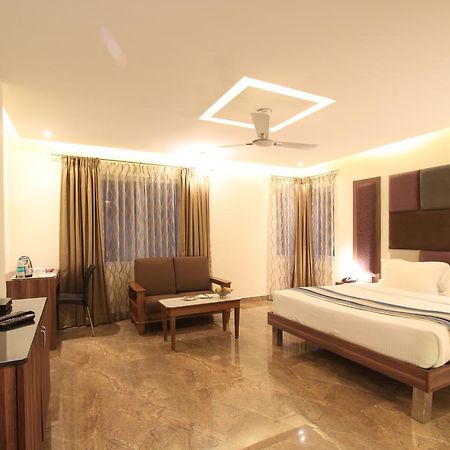 สันเทศ ไพรด์ Hotel ไมซอร์ ภายนอก รูปภาพ